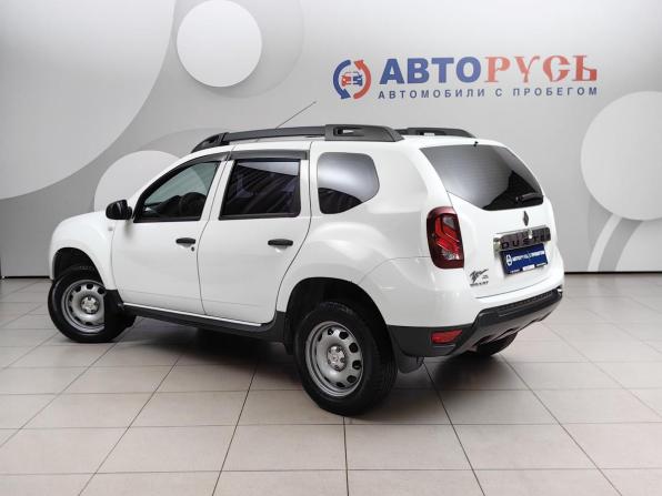 Renault Duster I Рестайлинг с пробегом 2016 года, цена 949 000 рублей, 92479 км, внедорожник, Автокод Объявления