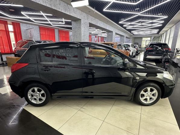 Nissan Tiida I Рестайлинг с пробегом 2011 года, цена 785 000 рублей, 170476 км, хэтчбек, Автокод Объявления