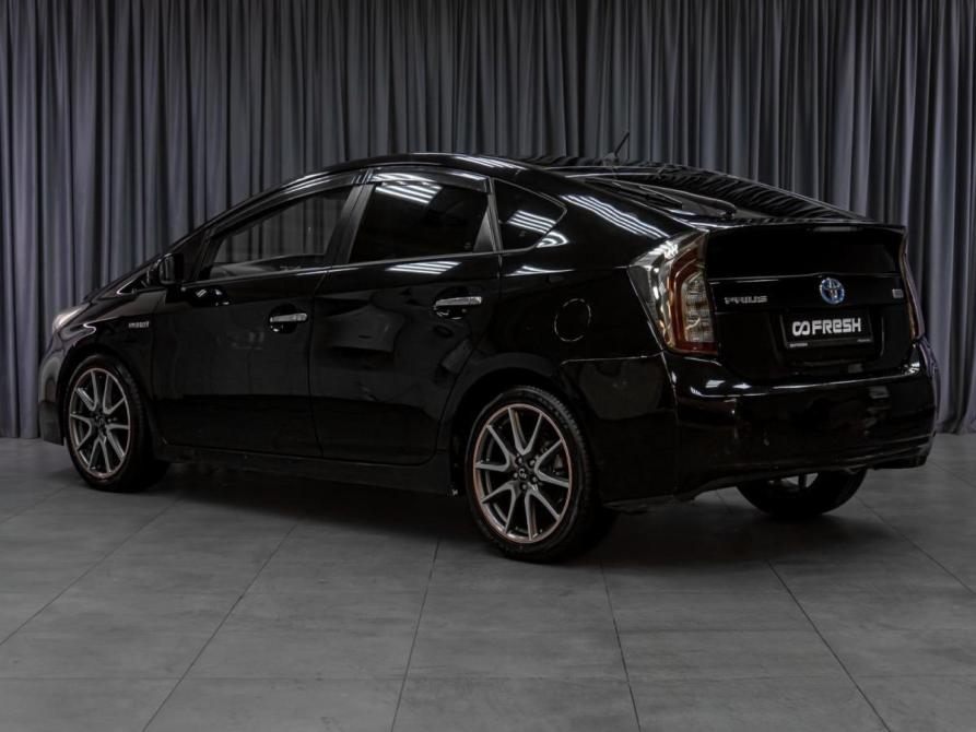 Toyota Prius III Рестайлинг (XW30) Тюмень  - изображение 2