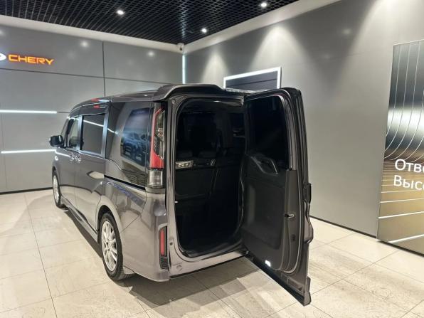 Honda Stepwgn V с пробегом 2016 года, цена 1 750 000 рублей, 201000 км, минивэн, Автокод Объявления