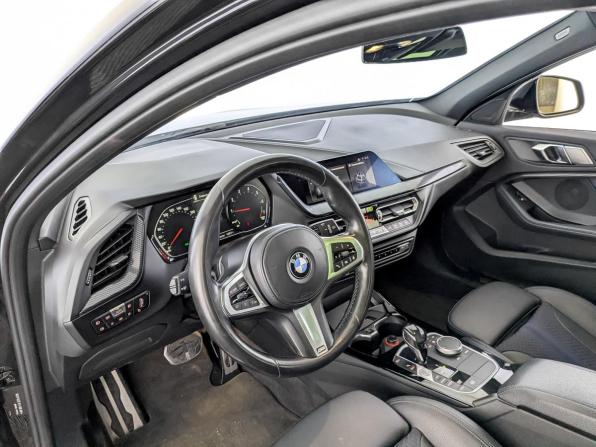 BMW 1 серии III (F40) с пробегом 2019 года, цена 2 490 000 рублей, 131803 км, хэтчбек, Автокод Объявления