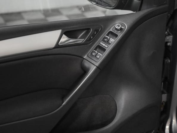 Volkswagen Golf VI с пробегом 2009 года, цена 449 000 рублей, 320370 км, хэтчбек, Автокод Объявления