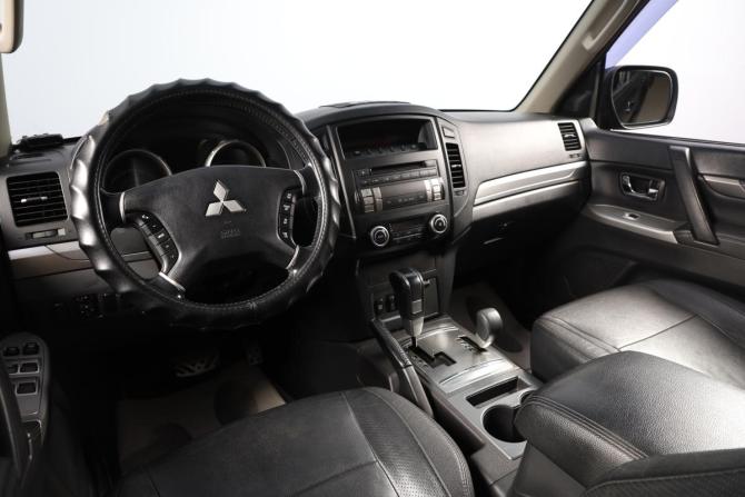 Mitsubishi Pajero IV Рестайлинг 1 с пробегом 2012 года, цена 2 349 000 рублей, 238000 км, внедорожник, Автокод Объявления