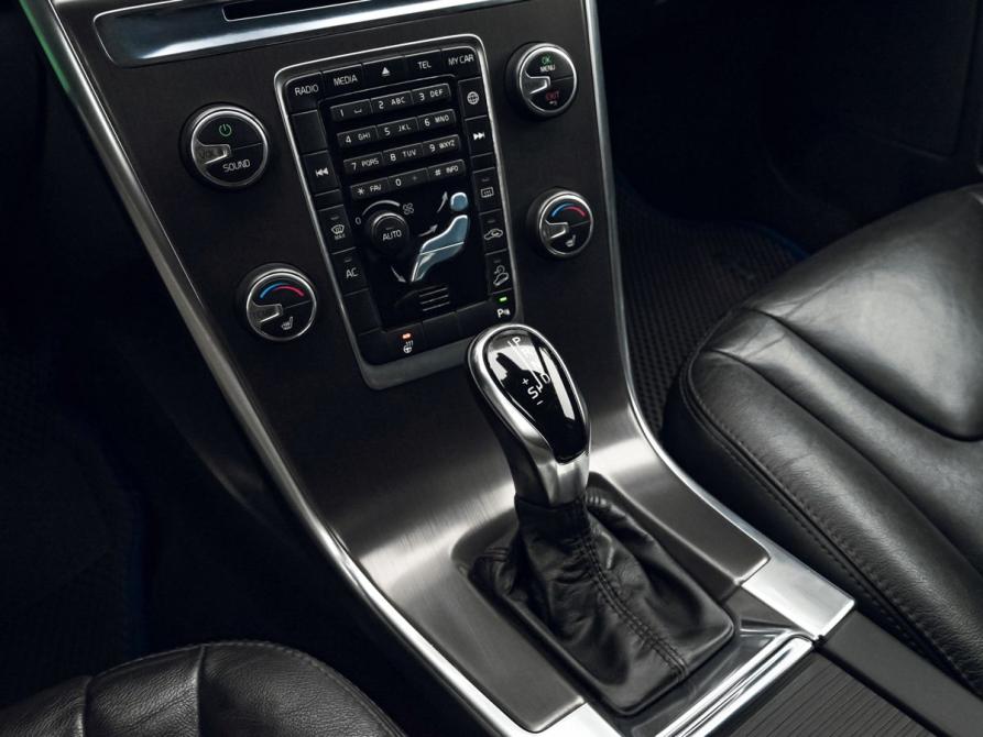 Volvo XC60 I Рестайлинг Екатеринбург  - изображение 10