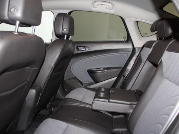 Opel Astra J Рестайлинг с пробегом 2014 года, цена 899 900 рублей, 185323 км, седан, Автокод Объявления