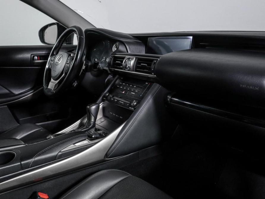 Lexus IS III Рестайлинг Москва  - изображение 9