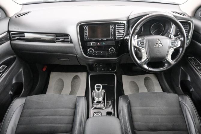 Mitsubishi Outlander III Рестайлинг 3 с пробегом 2018 года, цена 2 339 000 рублей, 109000 км, внедорожник, Автокод Объявления