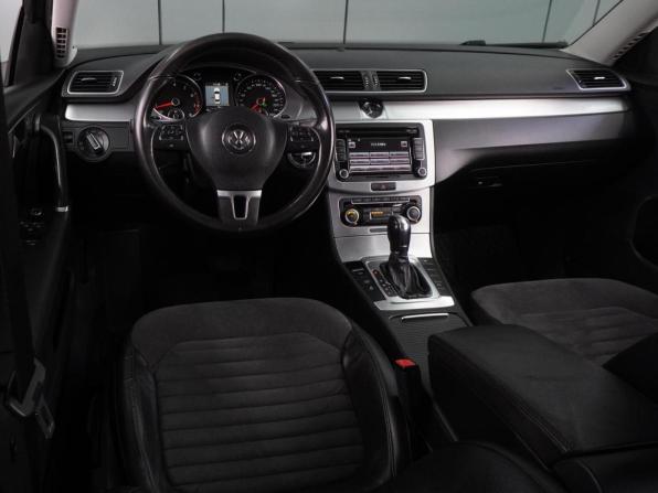 Volkswagen Passat B7 с пробегом 2011 года, цена 1 113 000 рублей, 300661 км, седан, Автокод Объявления