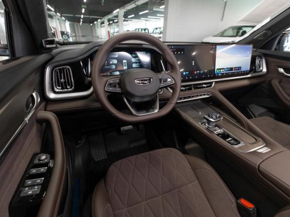 Geely Monjaro I Рестайлинг 2 с пробегом 2026 года, цена 4 100 000 рублей, 1 км, внедорожник, Автокод Объявления