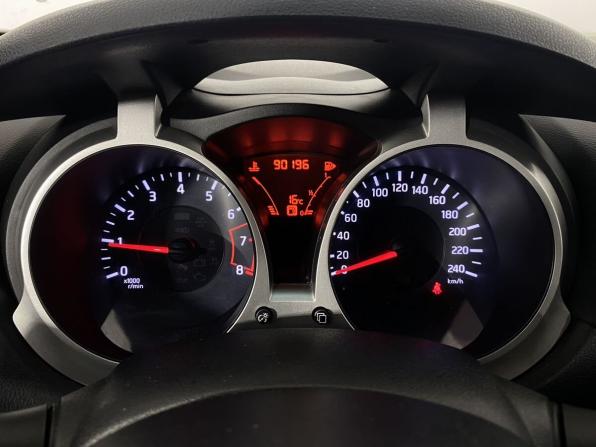 Nissan Juke I с пробегом 2011 года, цена 1 035 000 рублей, 90140 км, внедорожник, Автокод Объявления