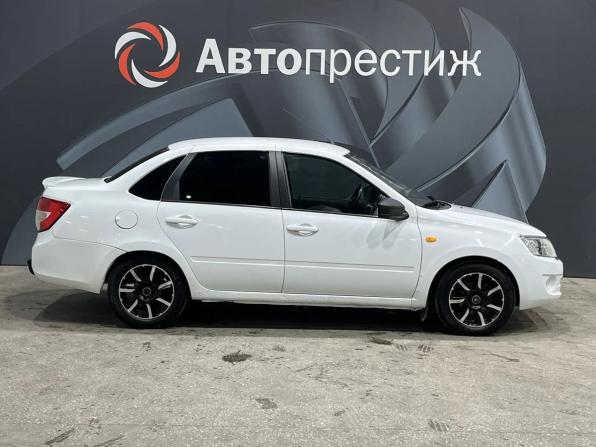 Lada (ВАЗ) Granta I с пробегом 2017 года, цена 475 000 рублей, 194801 км, седан, Автокод Объявления