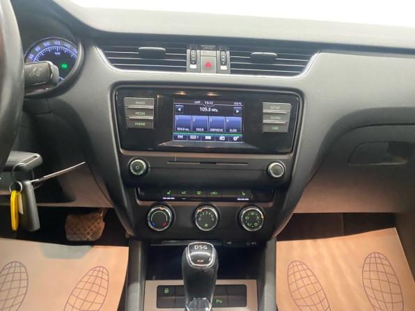 Skoda Octavia III (A7) с пробегом 2016 года, цена 1 390 000 рублей, 162000 км, лифтбек, Автокод Объявления