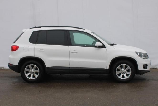 Volkswagen Tiguan I Рестайлинг с пробегом 2012 года, цена 1 040 000 рублей, 165914 км, внедорожник, Автокод Объявления