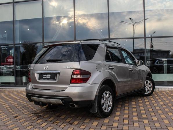 Mercedes-Benz M-Класс II (W164) с пробегом 2006 года, цена 1 031 500 рублей, 308050 км, внедорожник, Автокод Объявления
