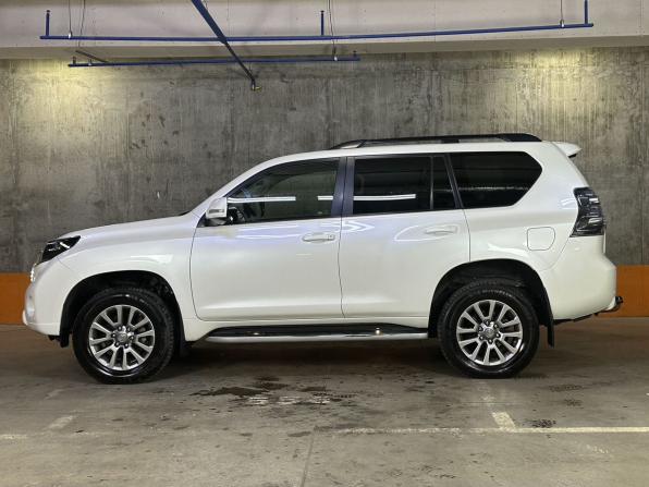 Toyota Land Cruiser Prado 150 Series Рестайлинг 2 с пробегом 2017 года, цена 3 999 000 рублей, 258184 км, внедорожник, Автокод Объявления