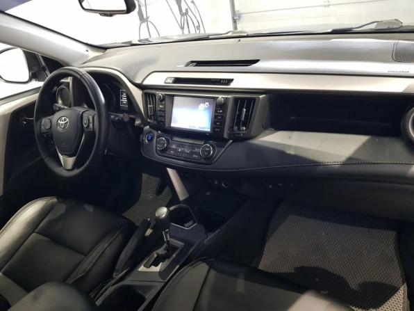 Toyota RAV4 IV (XA40) Рестайлинг с пробегом 2018 года, цена 2 029 000 рублей, 196089 км, внедорожник, Автокод Объявления