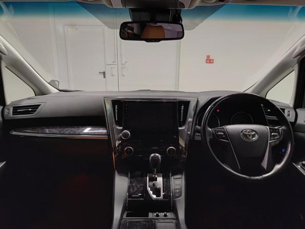 Toyota Vellfire II Рестайлинг с пробегом 2018 года, цена 5 850 000 рублей, 68648 км, минивэн, Автокод Объявления