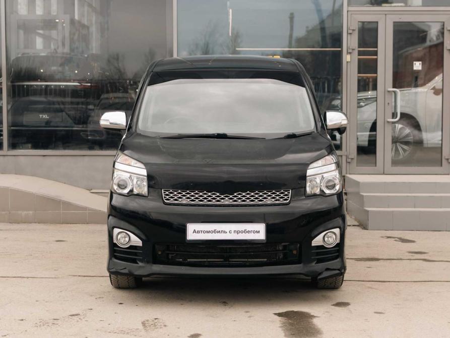 Toyota Voxy II (R70) Рестайлинг Новосибирск  - изображение 2