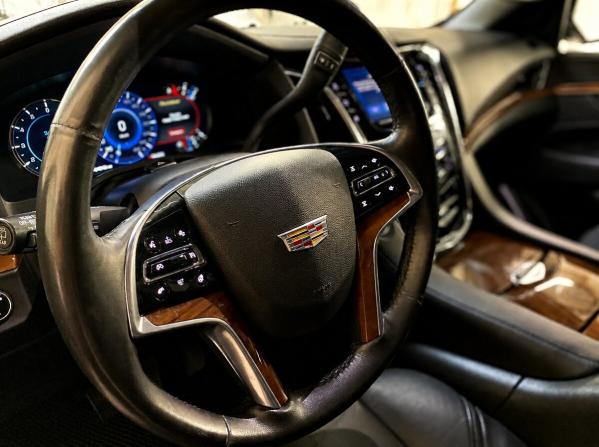 Cadillac Escalade IV с пробегом 2016 года, цена 4 160 000 рублей, 124513 км, внедорожник, Автокод Объявления