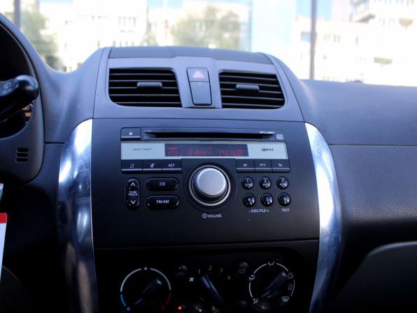 Suzuki SX4 I (Classic) Рестайлинг с пробегом 2010 года, цена 825 000 рублей, 177996 км, хэтчбек, Автокод Объявления
