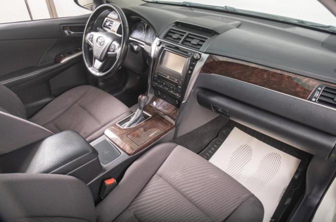 Toyota Camry VII (XV50) Рестайлинг 2 с пробегом 2018 года, цена 2 399 000 рублей, 112000 км, седан, Автокод Объявления