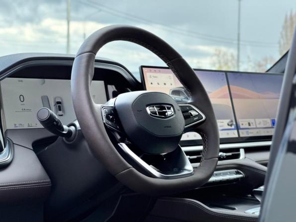Geely Monjaro I Рестайлинг с пробегом 2026 года, цена 4 120 000 рублей, 10 км, внедорожник, Автокод Объявления