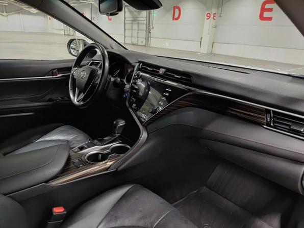 Toyota Camry VIII (XV70) с пробегом 2018 года, цена 2 930 000 рублей, 108702 км, седан, Автокод Объявления