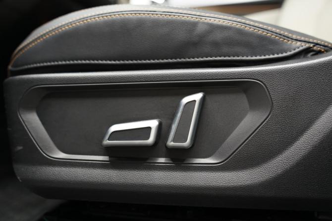 Haval Jolion I с пробегом 2023 года, цена 1 999 000 рублей, 34605 км, внедорожник, Автокод Объявления