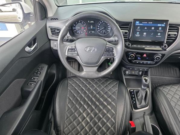 Hyundai Solaris II Рестайлинг с пробегом 2022 года, цена 1 789 000 рублей, 23482 км, седан, Автокод Объявления