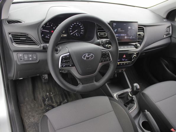Hyundai Solaris II с пробегом 2020 года, цена 1 430 000 рублей, 60186 км, седан, Автокод Объявления