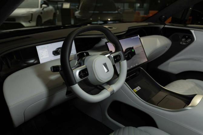 Новый Avatr 11 I 2025 года, цена 7 990 000 рублей, внедорожник, Автокод Объявления