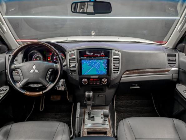 Mitsubishi Pajero IV Рестайлинг 2 с пробегом 2020 года, цена 4 000 000 рублей, 46152 км, внедорожник, Автокод Объявления