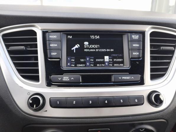 Hyundai Solaris II с пробегом 2019 года, цена 1 370 000 рублей, 114000 км, седан, Автокод Объявления