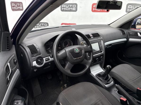 Skoda Octavia II (A5) Рестайлинг с пробегом 2008 года, цена 630 000 рублей, 259641 км, лифтбек, Автокод Объявления