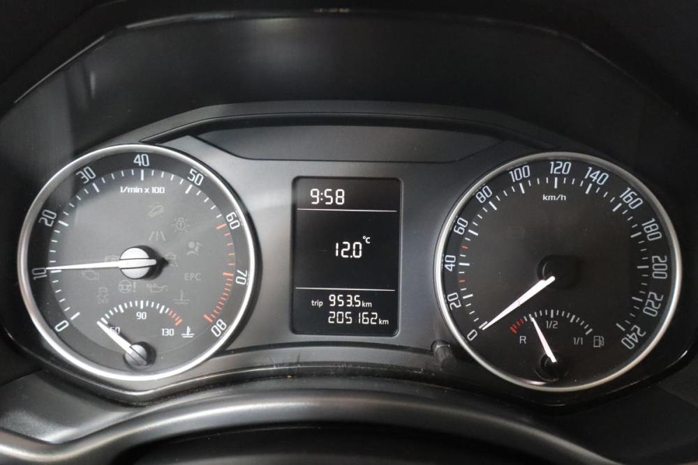 Skoda Octavia II (A5) Рестайлинг Санкт-Петербург  - изображение 17
