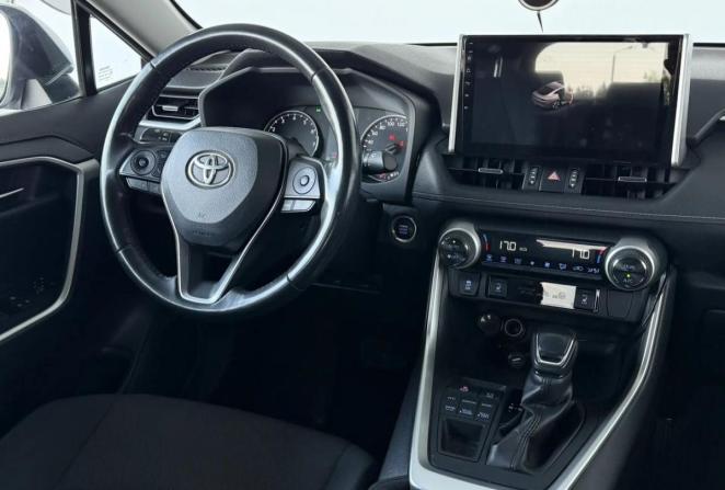 Toyota RAV4 V (XA50) с пробегом 2019 года, цена 3 250 000 рублей, 65683 км, внедорожник, Автокод Объявления