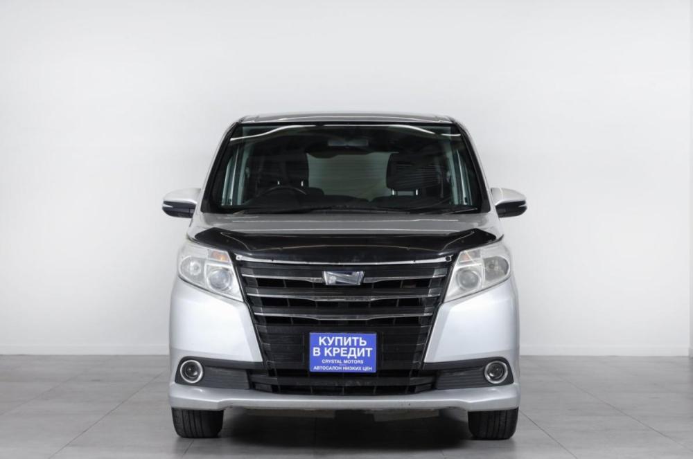 Toyota Noah III (R80) Новосибирск  - изображение 2