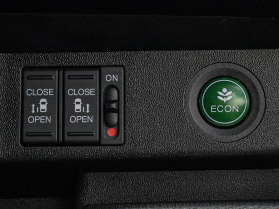 Honda Stepwgn V Рестайлинг Краснодар  - изображение 23