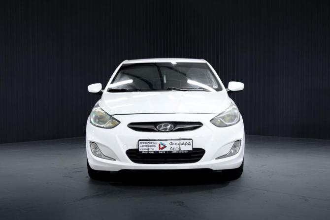 Hyundai Solaris I с пробегом 2012 года, цена 600 000 рублей, 249473 км, седан, Автокод Объявления
