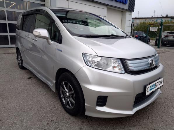 Honda Freed I Рестайлинг с пробегом 2014 года, цена 1 000 000 рублей, 172513 км, компактвэн, Автокод Объявления