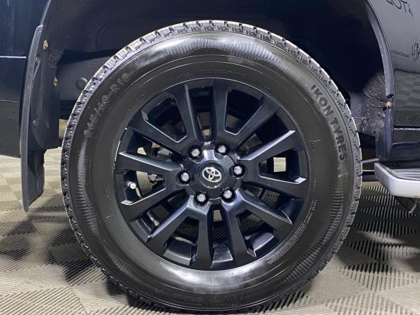 Toyota Land Cruiser Prado 150 Series Рестайлинг 3 с пробегом 2021 года, цена 6 787 000 рублей, 60883 км, внедорожник, Автокод Объявления