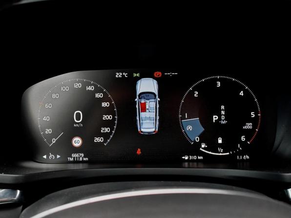 Volvo V60 II с пробегом 2021 года, цена 3 500 000 рублей, 66679 км, универсал, Автокод Объявления