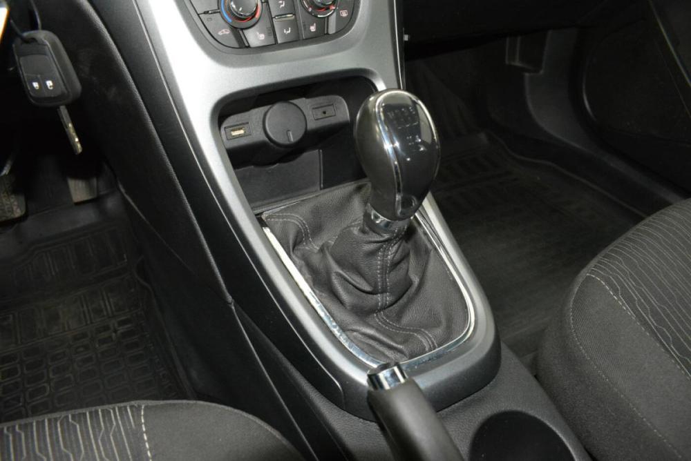 Opel Astra J Рестайлинг Киров  - изображение 11
