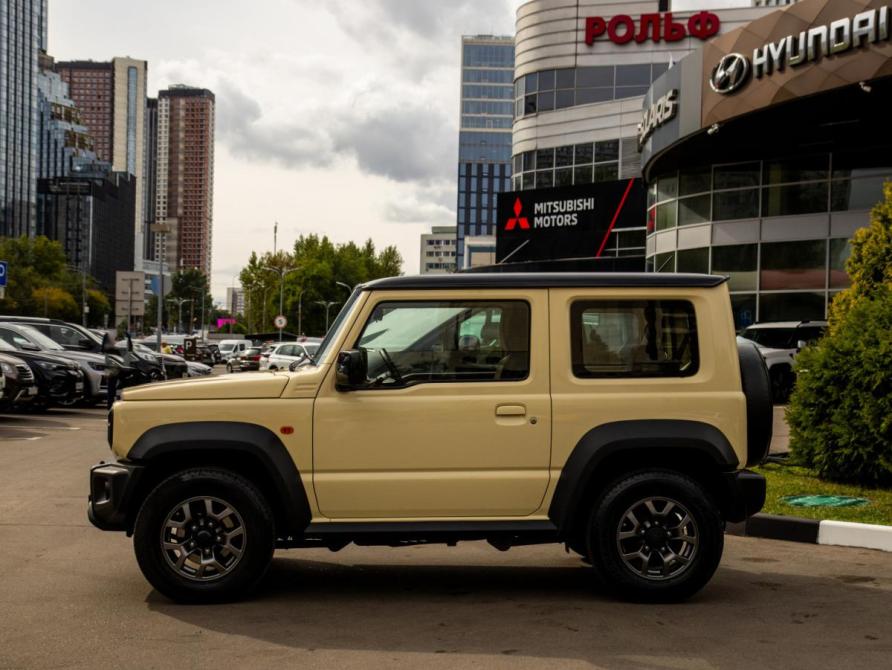 Suzuki Jimny IV Москва  - изображение 6