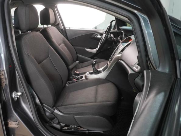 Opel Astra J с пробегом 2011 года, цена 749 000 рублей, 238993 км, хэтчбек, Автокод Объявления
