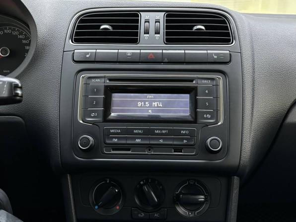 Volkswagen Polo V с пробегом 2013 года, цена 899 000 рублей, 112144 км, седан, Автокод Объявления