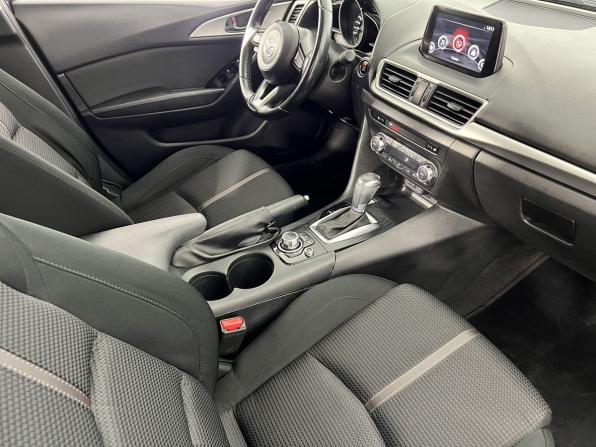 Mazda 3 III (BM) Рестайлинг с пробегом 2018 года, цена 1 250 000 рублей, 129810 км, седан, Автокод Объявления