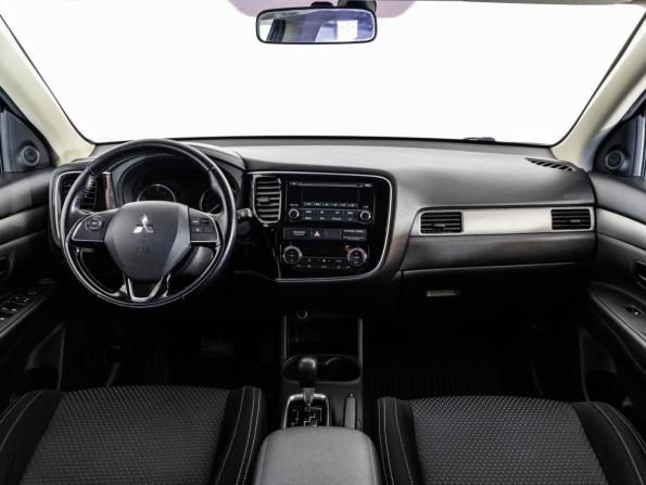 Mitsubishi Outlander III Рестайлинг 2 с пробегом 2016 года, цена 1 899 000 рублей, 76065 км, внедорожник, Автокод Объявления