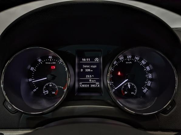 Skoda Yeti I Рестайлинг с пробегом 2016 года, цена 1 320 000 рублей, 120330 км, внедорожник, Автокод Объявления