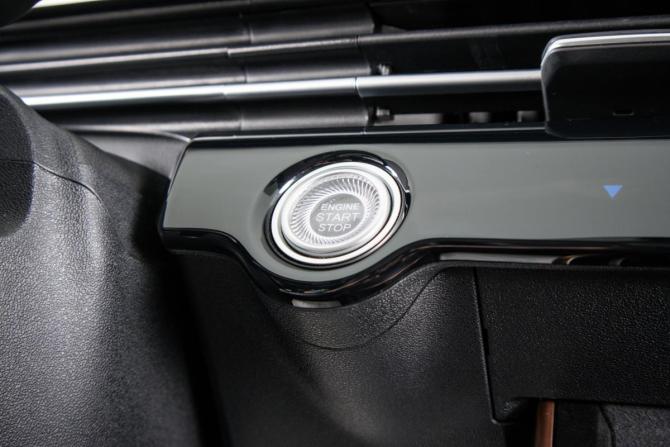 Omoda C5 I Рестайлинг с пробегом 2024 года, цена 2 199 000 рублей, 22356 км, внедорожник, Автокод Объявления